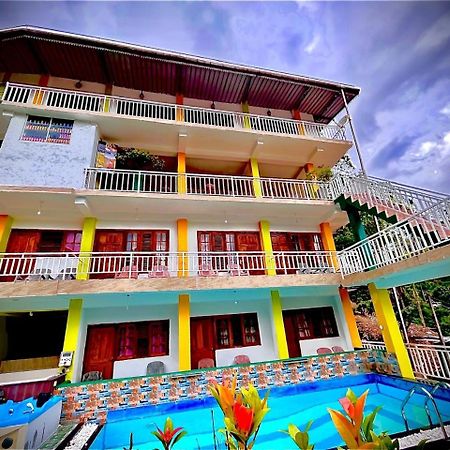Adams Peak Grand Hotel Nallathanniya Ngoại thất bức ảnh