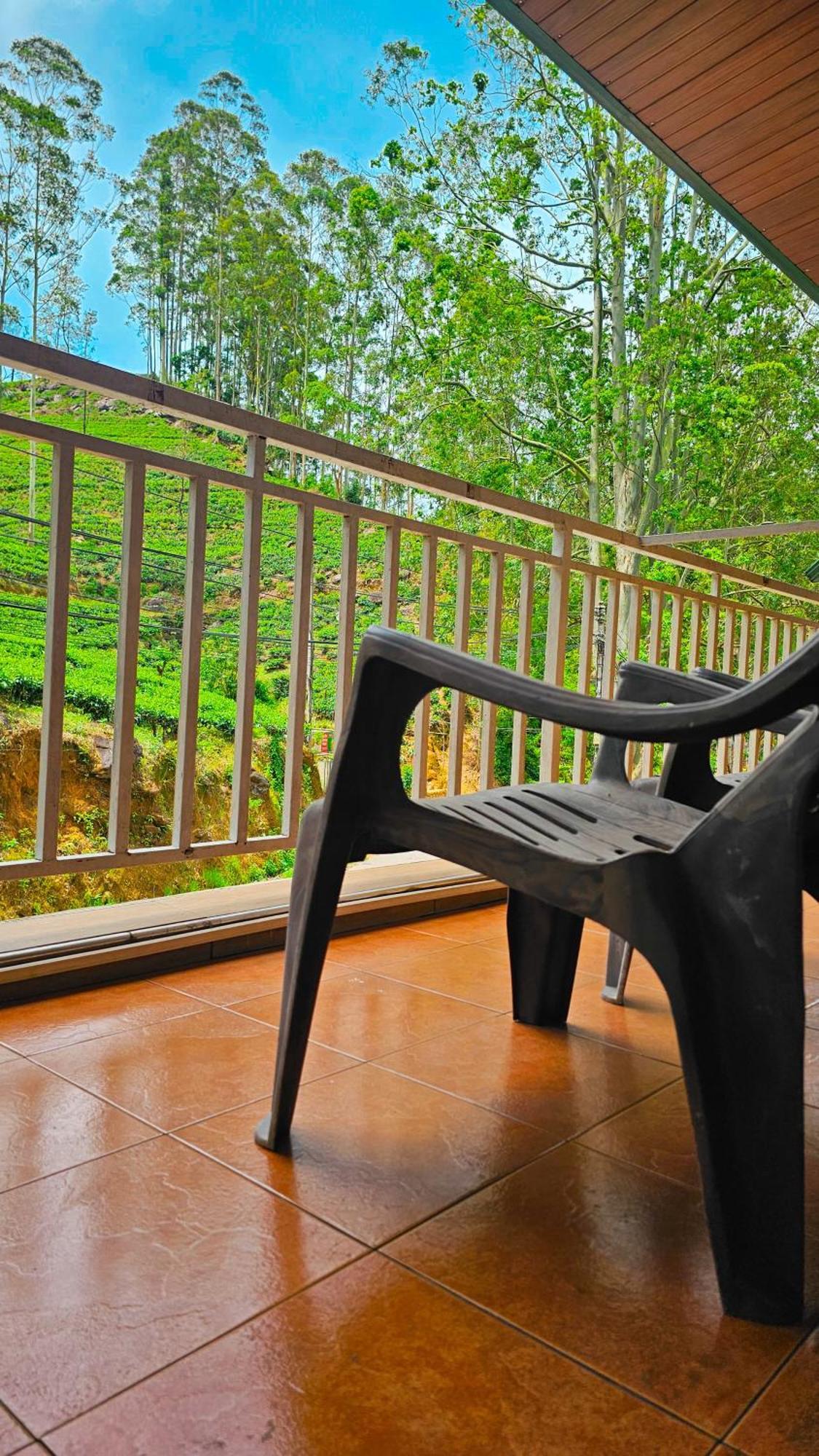 Adams Peak Grand Hotel Nallathanniya Ngoại thất bức ảnh