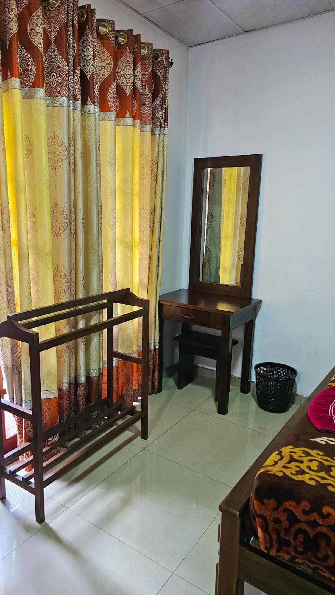 Adams Peak Grand Hotel Nallathanniya Ngoại thất bức ảnh