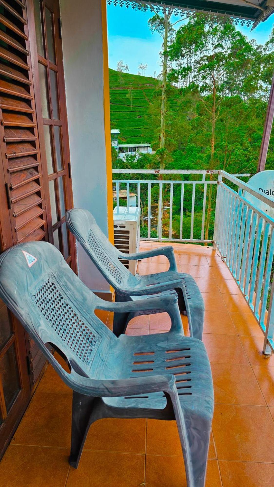 Adams Peak Grand Hotel Nallathanniya Ngoại thất bức ảnh