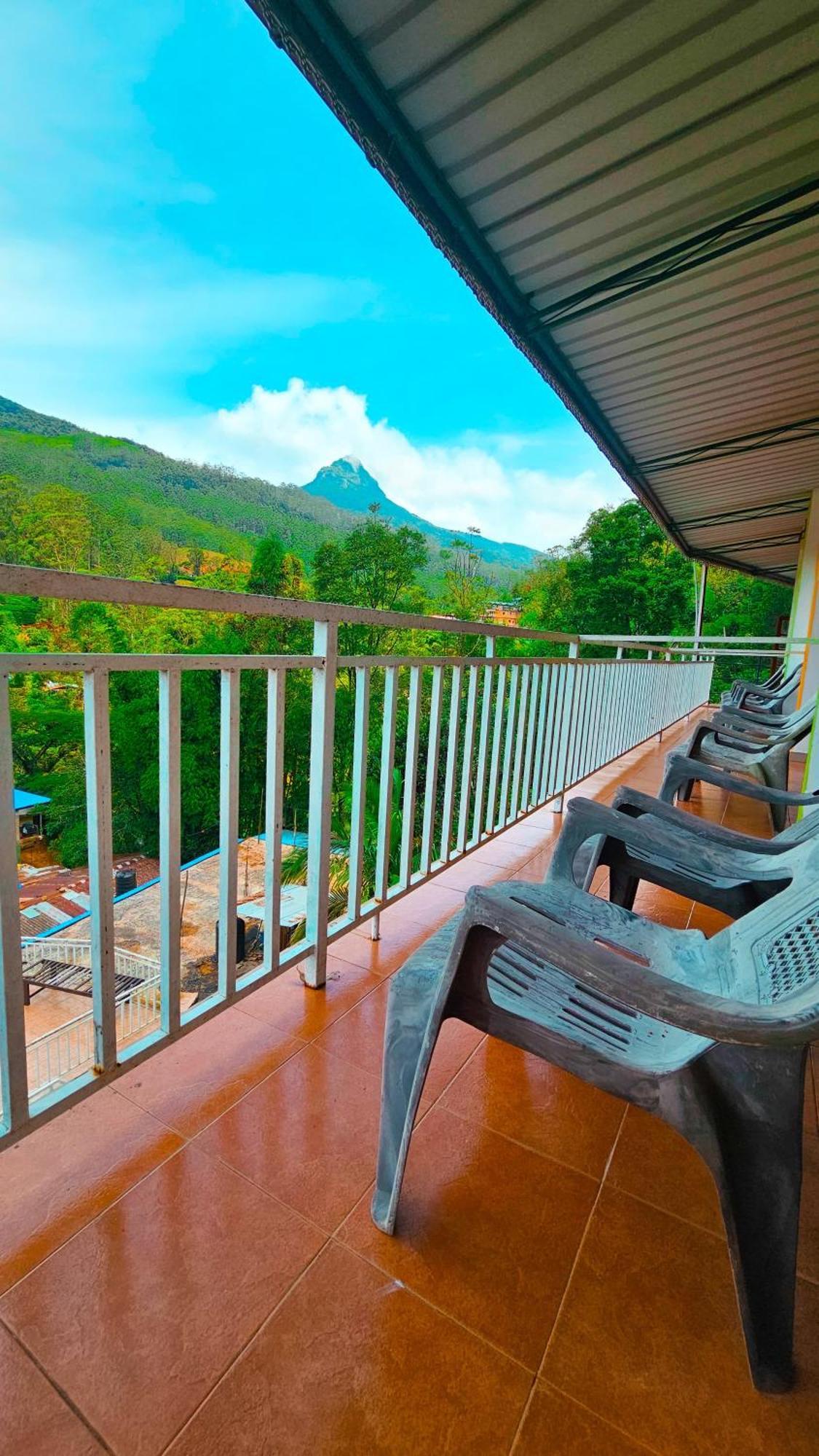 Adams Peak Grand Hotel Nallathanniya Ngoại thất bức ảnh