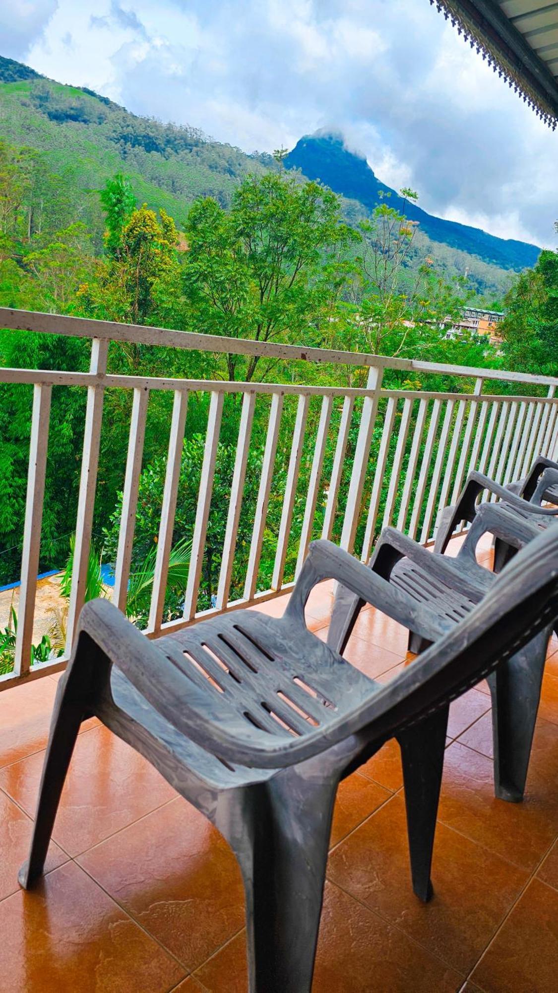 Adams Peak Grand Hotel Nallathanniya Ngoại thất bức ảnh