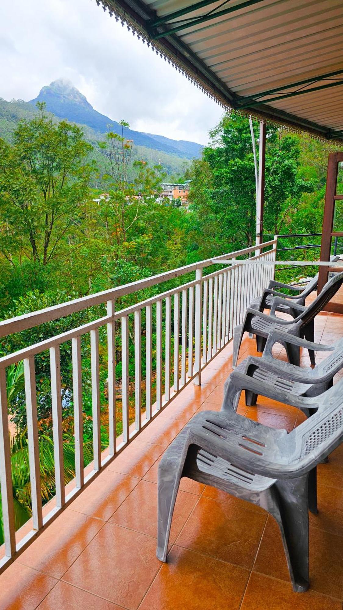 Adams Peak Grand Hotel Nallathanniya Ngoại thất bức ảnh