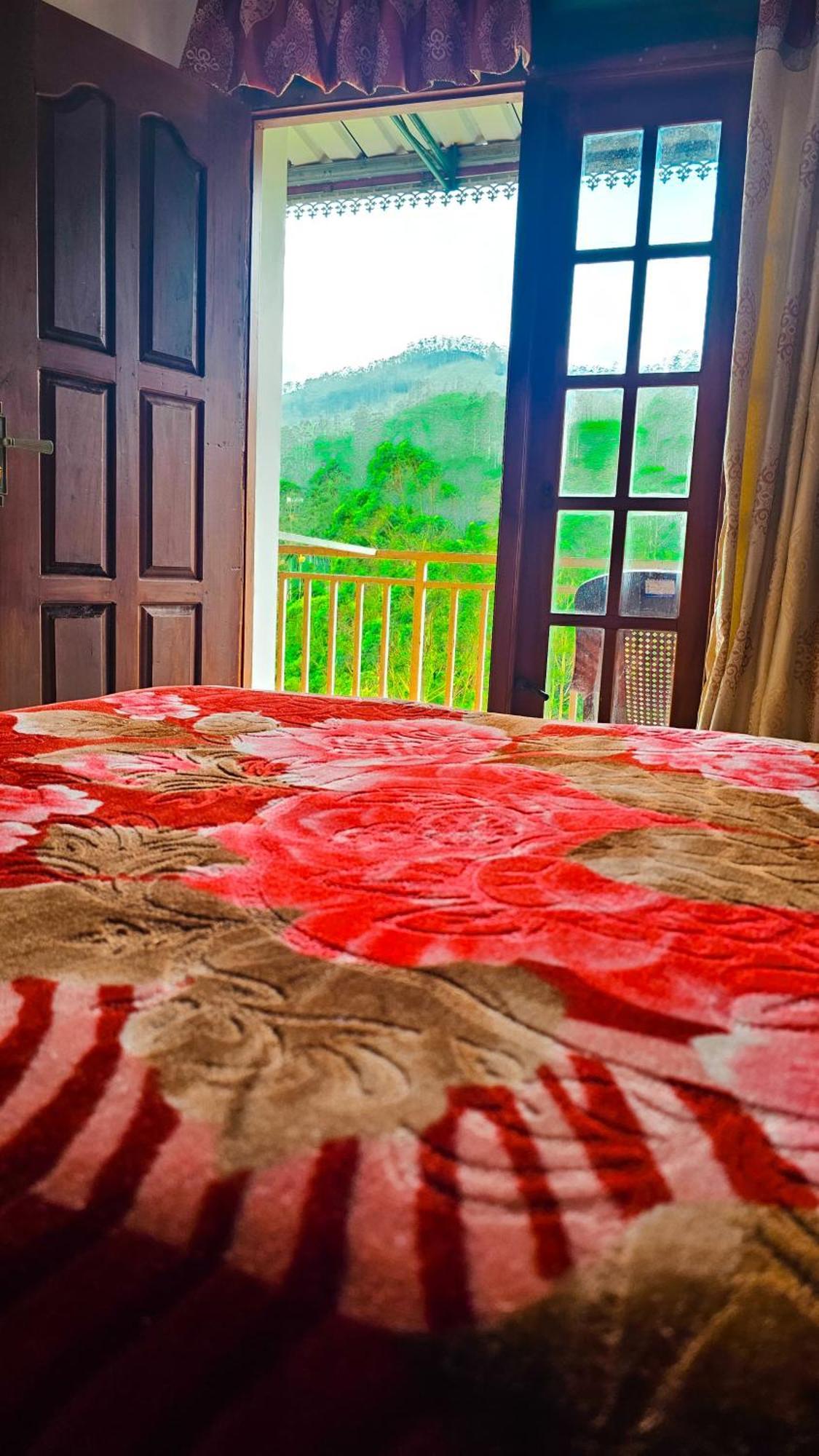 Adams Peak Grand Hotel Nallathanniya Ngoại thất bức ảnh