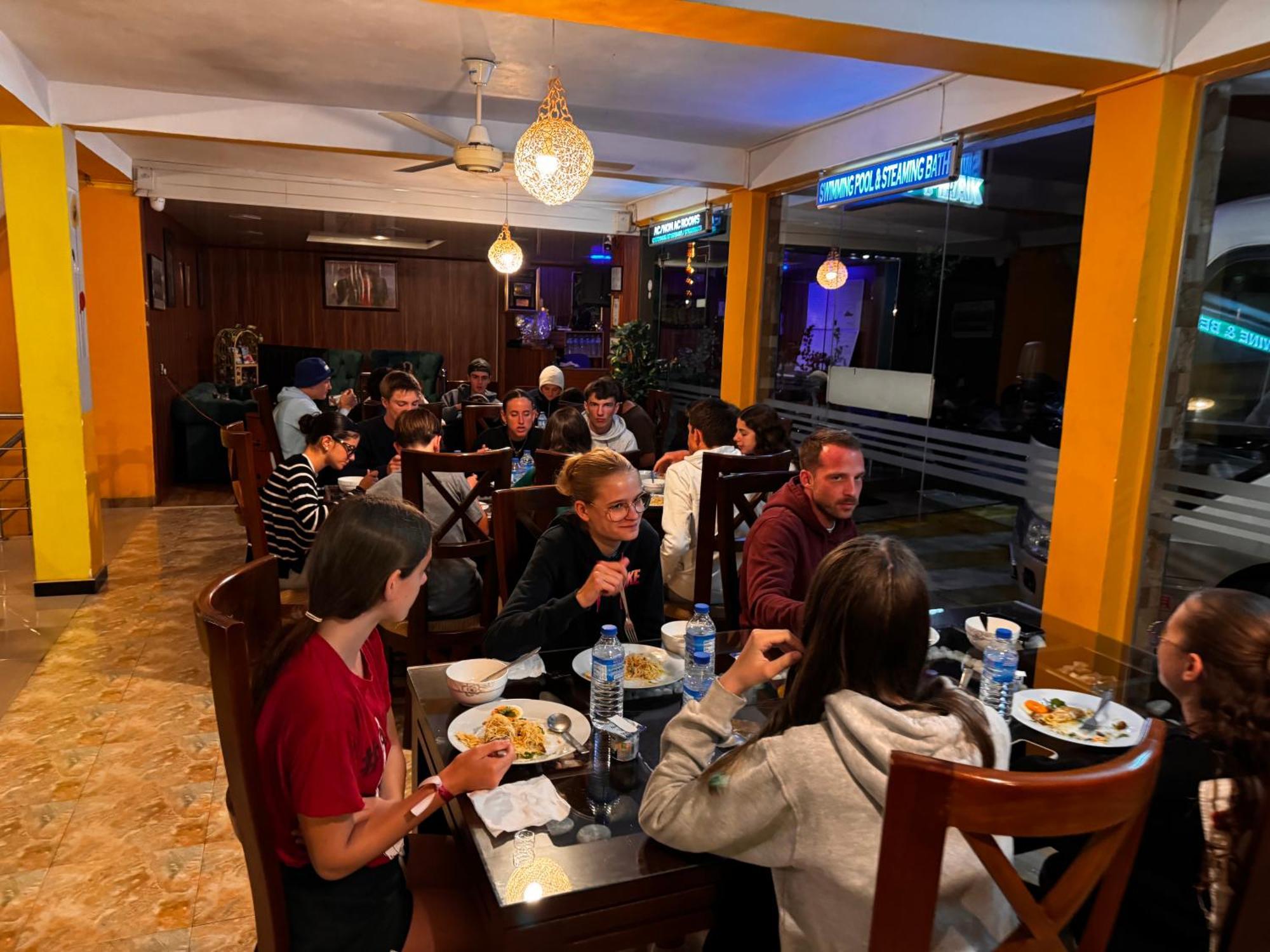 Adams Peak Grand Hotel Nallathanniya Ngoại thất bức ảnh